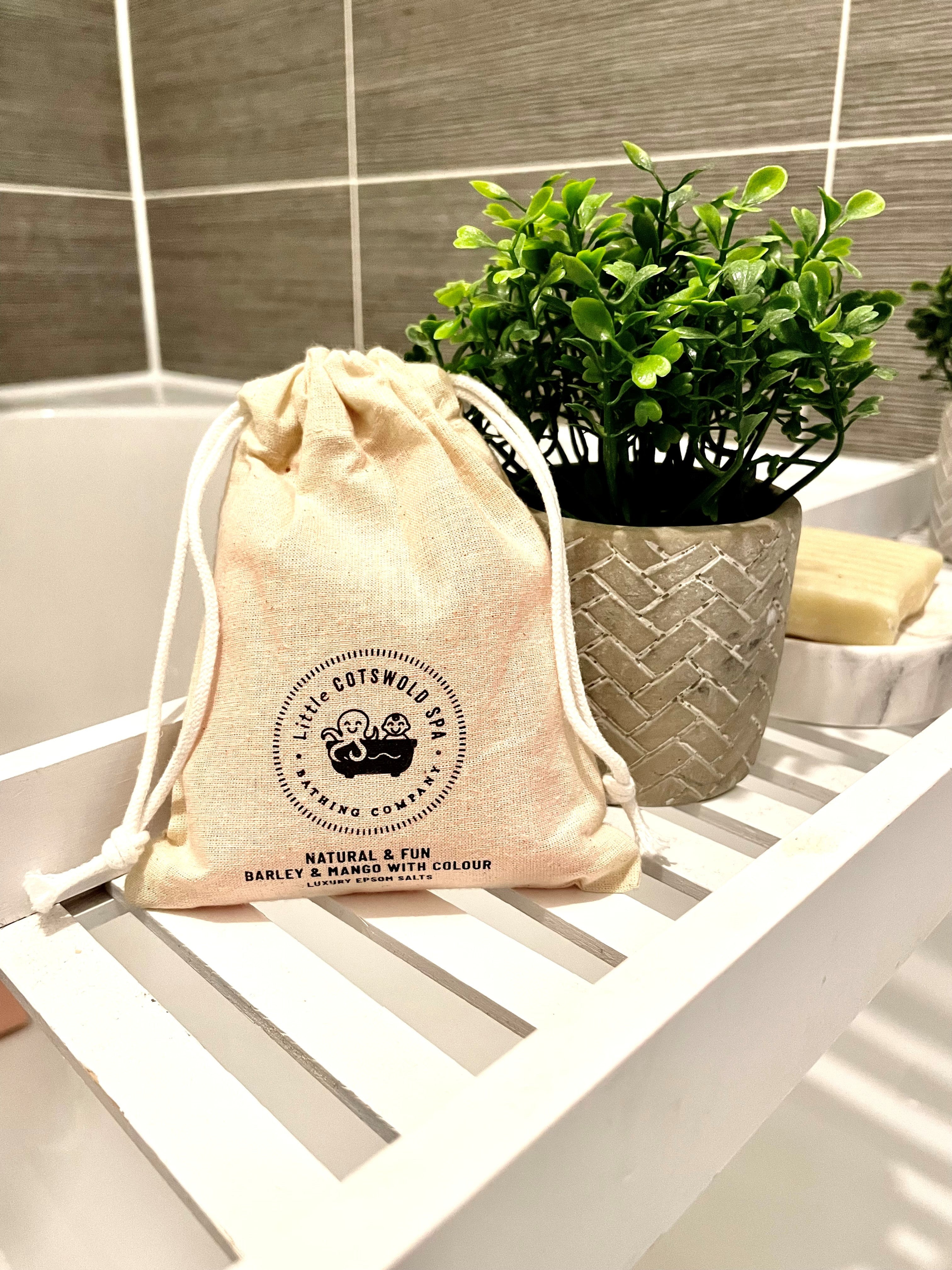 Natural & Fun Epsom Salts Cotton Pouch (Blue Bath) with Barley & Mango (250g)