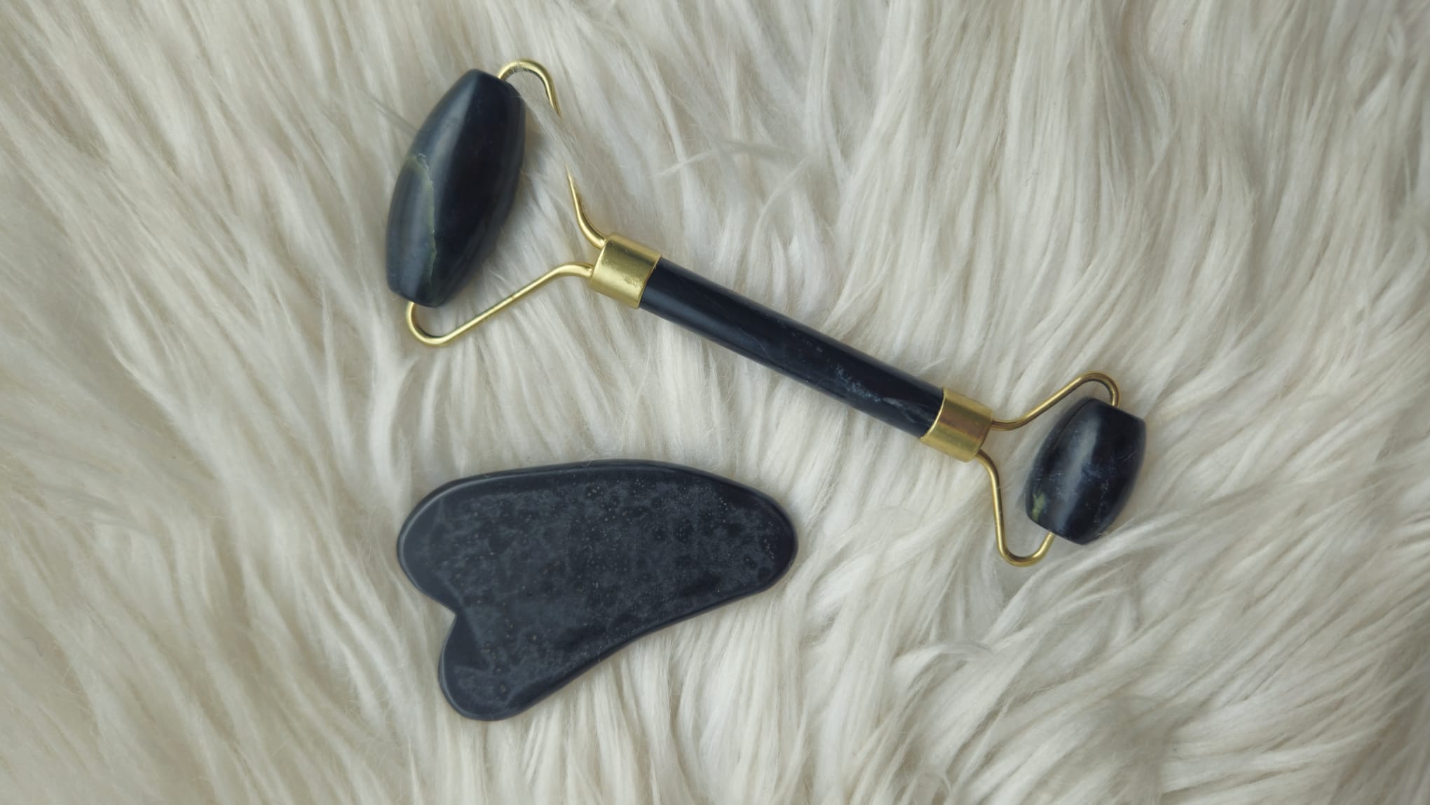 Mother Earth Facial Massage Ritual Duo-1